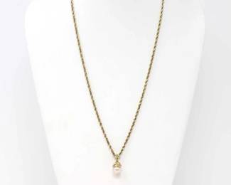 #699 • 14k Gold Necklace With Gold Pendant, 12.2g
