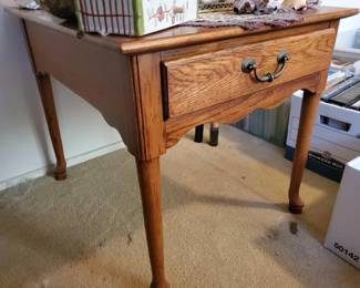 #10072 • Lexington Wood End Table
