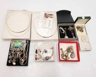 #810 • Sterling Silver Jewelry, 327.9g
