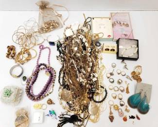 #825 • Costume Jewelry
