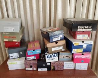 #10510 • 19 Pairs Of Shoes
