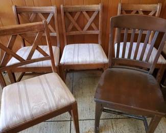 #13502 • 5 Vintage Dining Room Chairs
