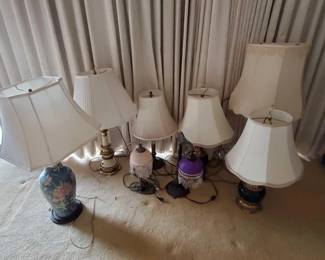 #10564 • 2 Desk Lamps, 6 Table Lamps Measurements Are Between
