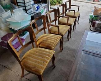 #2514 • 5 Wooden Chairs
