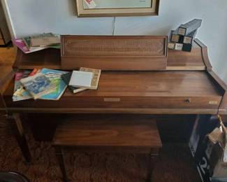 #13510 • Baldwin Acrosonic Piano, With Piano Scrolls, and Antique Piano Courses
