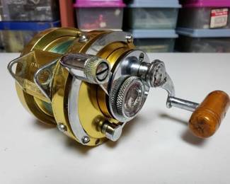 #2330 • Penn Reels 30 International
