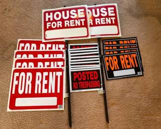 #12040 • 19 Plastic Signs
