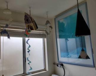 #10580 • 4 Windchimes 1 Piece Of Framed Artwork
