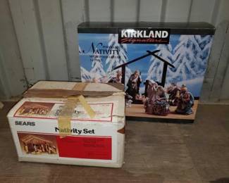 #8030 • 11 Figures Nativity, 14 Piece Nativity

