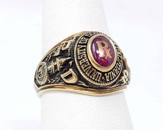 #715 • 10k Gold USC Class of 1977 Ring, 7.6g
