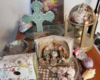 #9534 • Seashells, Gemstone Globe, Cross and Painting
