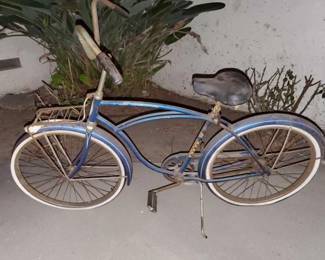 #8064 • 1960 Schwinn Tiger Beach Cruiser

