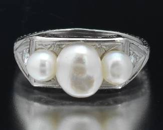 Art Deco Platinum and Pearl Ring 