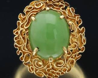 Ladies Gold and Jade Ring 