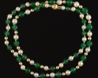 Ladies Gold, Green Chalcedony and Pearl Necklace 