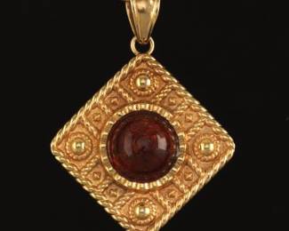 Ladies Italian Gold and Amber Pendant on Chain 