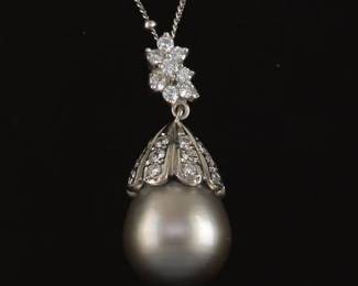 Ladies Italian Gold, Diamond and Tahitian Pearl Pendant on Chain 