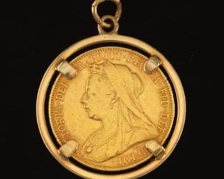 1900 Queen Victorian Gold Covering in Gold Frame Pendant 
