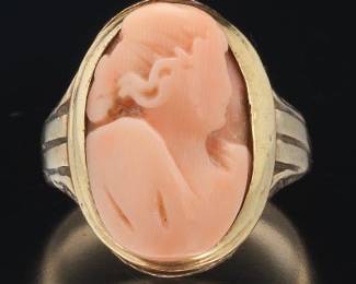 A Vintage Coral Cameo Ring 
