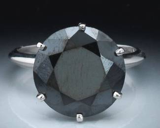 Ladies Gold and 7 Carat Black Diamond Ring 