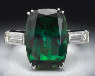 Ladies Green Tanzanite and Diamond Ring 