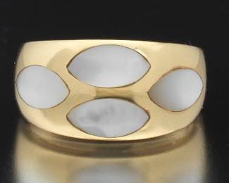 Ladies Italian Gold and Mother of Pearl Band 