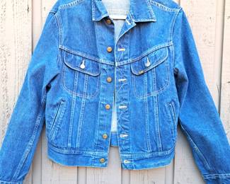 DENIM JACKET