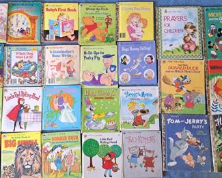 CHILDRENS BOOKS LOT