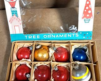 VINTAGE CHRISTMAS ORNAMENTS 