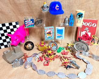 ASSORTED TOYS LOT