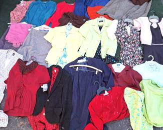 LARGE LOT OF ASSORTED CLOTHING