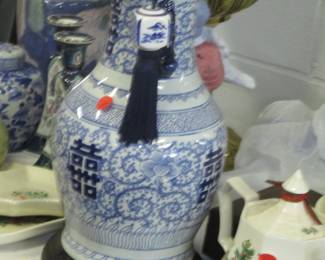 Great blue and white porcelain lamp