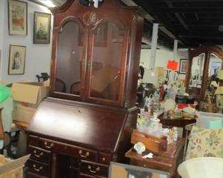  Mahogany secretary by Drew-- cost probably over $7,000 new. LIKE NEW now.