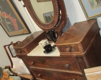 America "horsehoe" chest of drawers