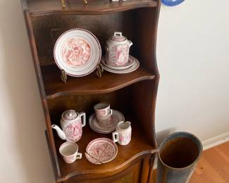 Small Display Hutch