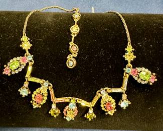 Hollycraft costume necklace