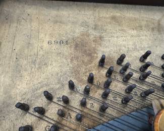 Dunham Grand piano 6904 on sound board