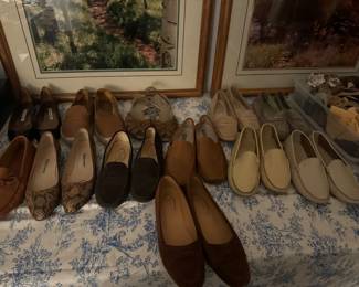 These shoes are designer shoes, Todd’s, Manolo Vlahnik, Ralph, Lauren , Uggs, Prada. Some of the shoes have never been warm! This room will We have a controlled amount of people in it for safety reasons. 