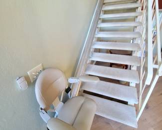 Bruno Elite Straight rail stair lift