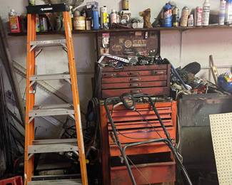 Ladder, 1 of the tool chests