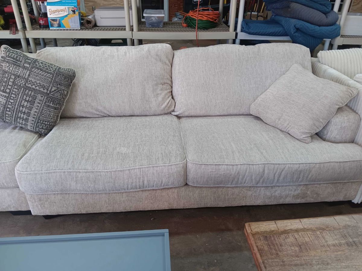 Estate Sale for Athens starts on 12/1/2023