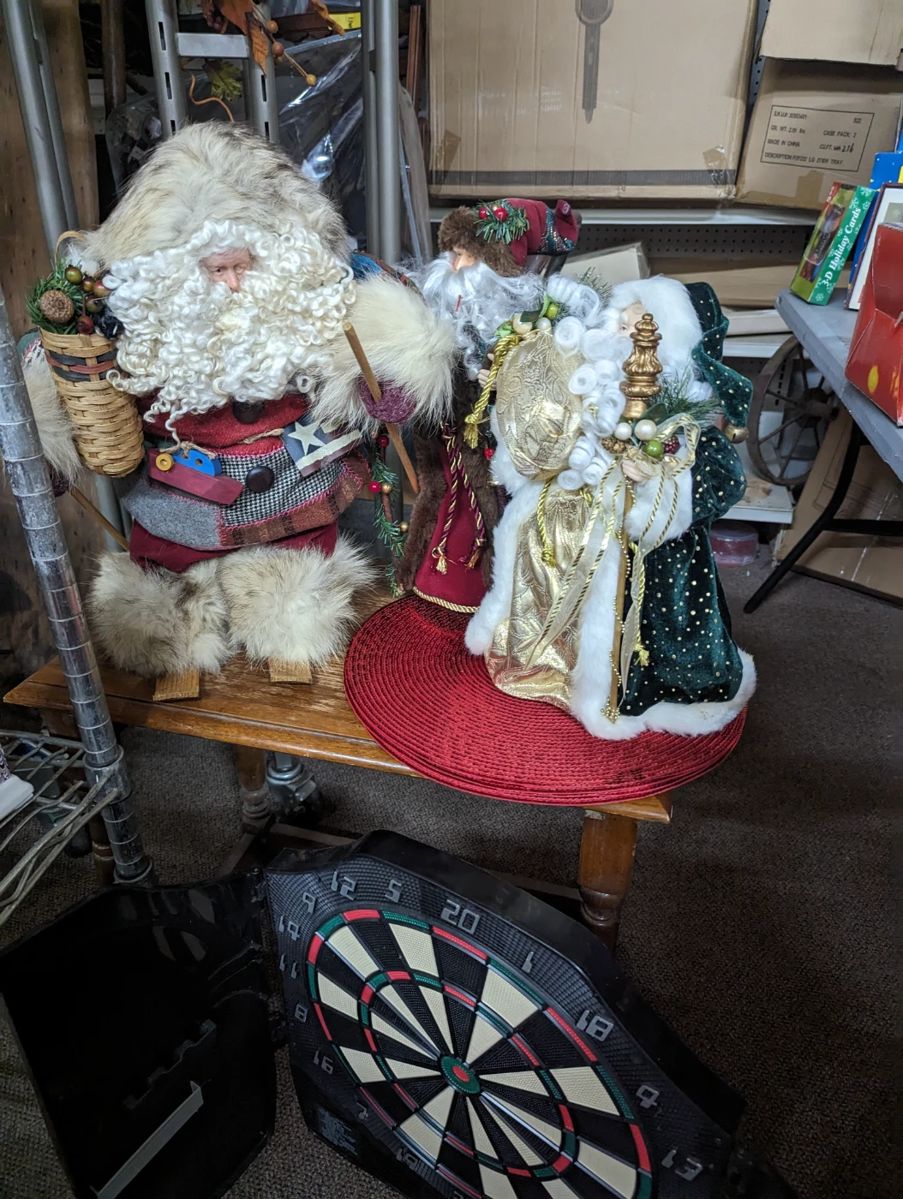 Hwy 111 Sunday Auction in Sparta, TN starts on 12/3/2023