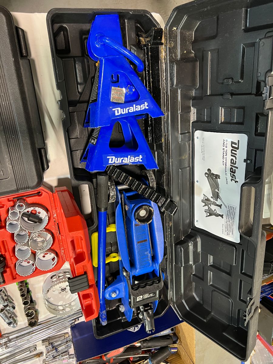 Tool and Estate Auction in High Springs, FL starts on 12/1/2023