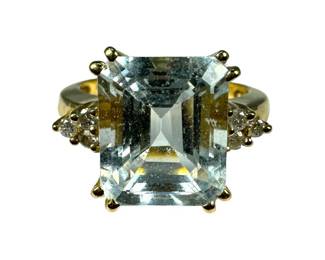 14kt Yellow Gold Aquamarine and Diamond Ring