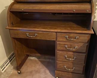 Nice smaller size roll top desk 
