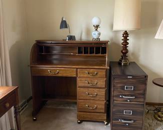 Great size roll top desk.  And who cant use another file cabinet.  This one is pristine.....and not bad looking for a file cabinet.  Oh yes, another lamp, or two - actually three!!!!