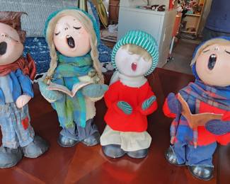 4 Vintage Carol S Davis Handmade Paper Mache Carolers
