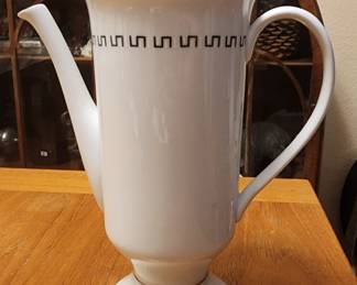 Patrician Profile Fine China Coffee Pot Tea Pot Paul Mc Cobb Jackson International