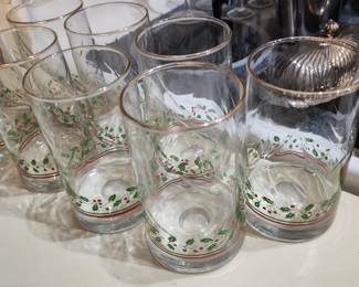Holly Christmas Tumblers 16 Ounce Set of 8