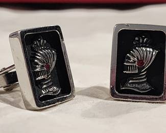 Cufflink Knight by Swank